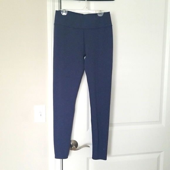 Uniqlo NWOT Alrism leggings in blue size Medium - Picture 1 of 6